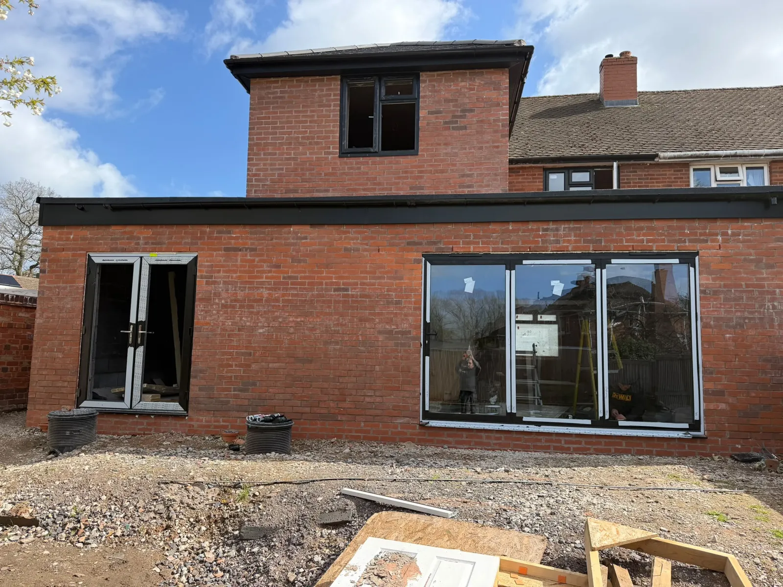 The rear of the finished wrap-around extension with its new glazing